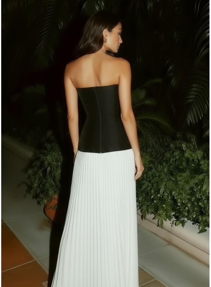 Vestido largo bicolor con falda plisada y corpiño palabra de honor para evento