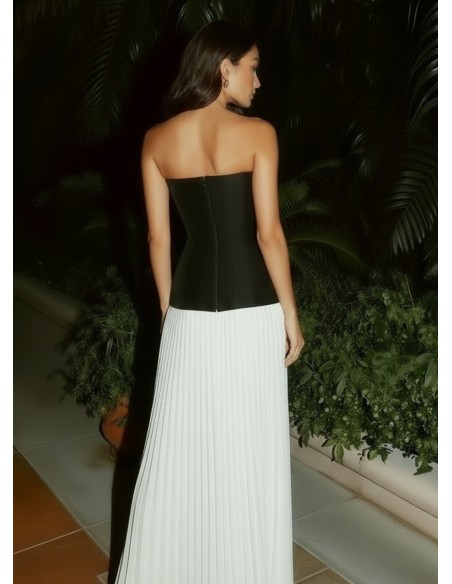 Robe longue bicolore avec jupe plissée et corsage à bretelles