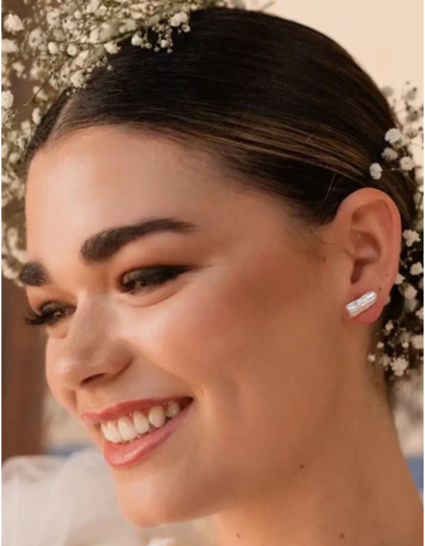 Pendientes pequeños y alargados de perla 2