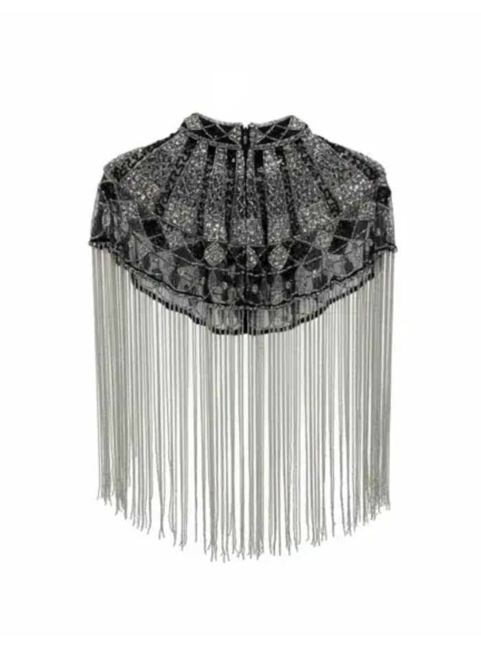 Capa joya con bordado de lentejuelas y diseño geométrico