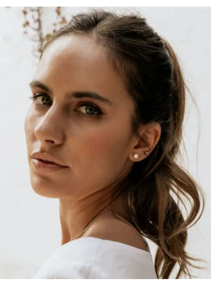 Pendientes pequeños de perla