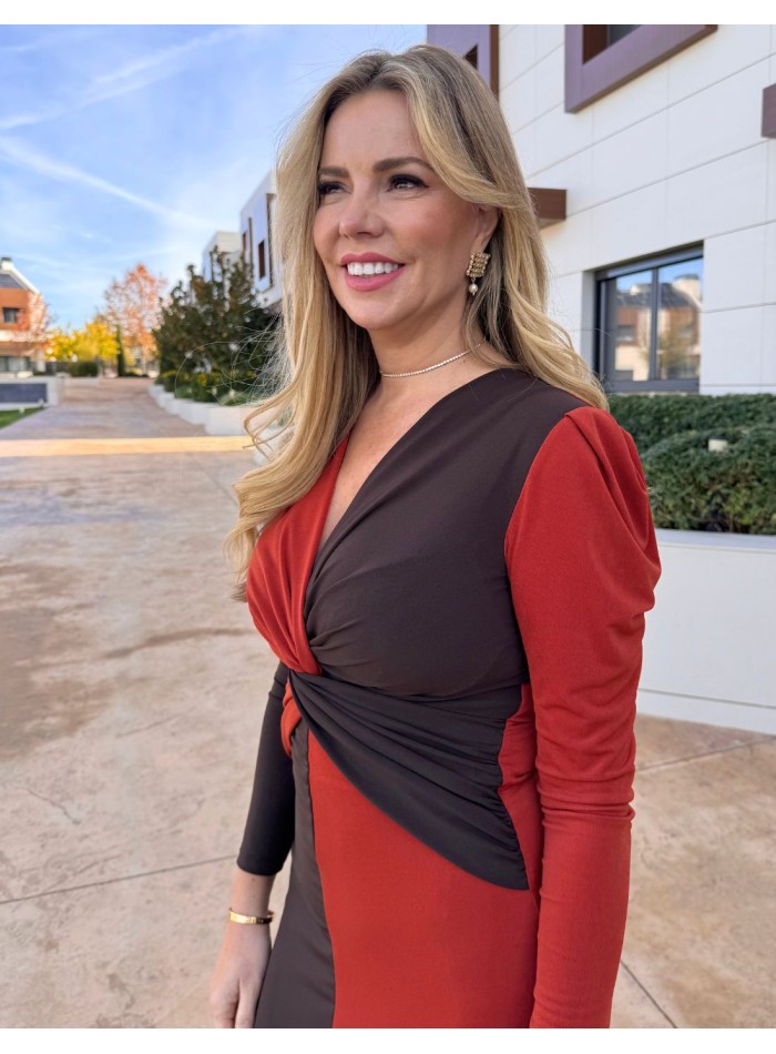 Robe midi bicolore marron et roussâtre avec...