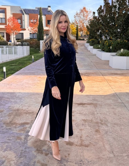 Velvet kimono with button details