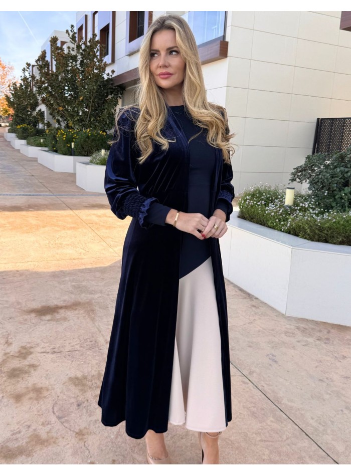 Velvet kimono for guest in navy