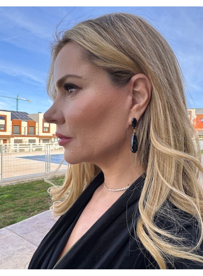 Pendientes con forma de lágrima negros