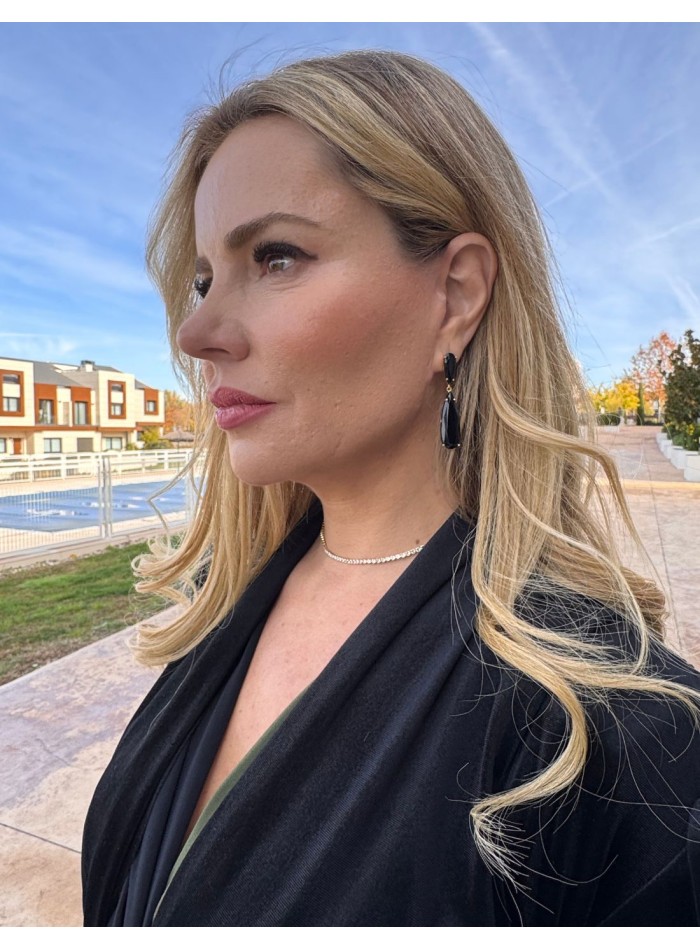 Black teardrop earrings