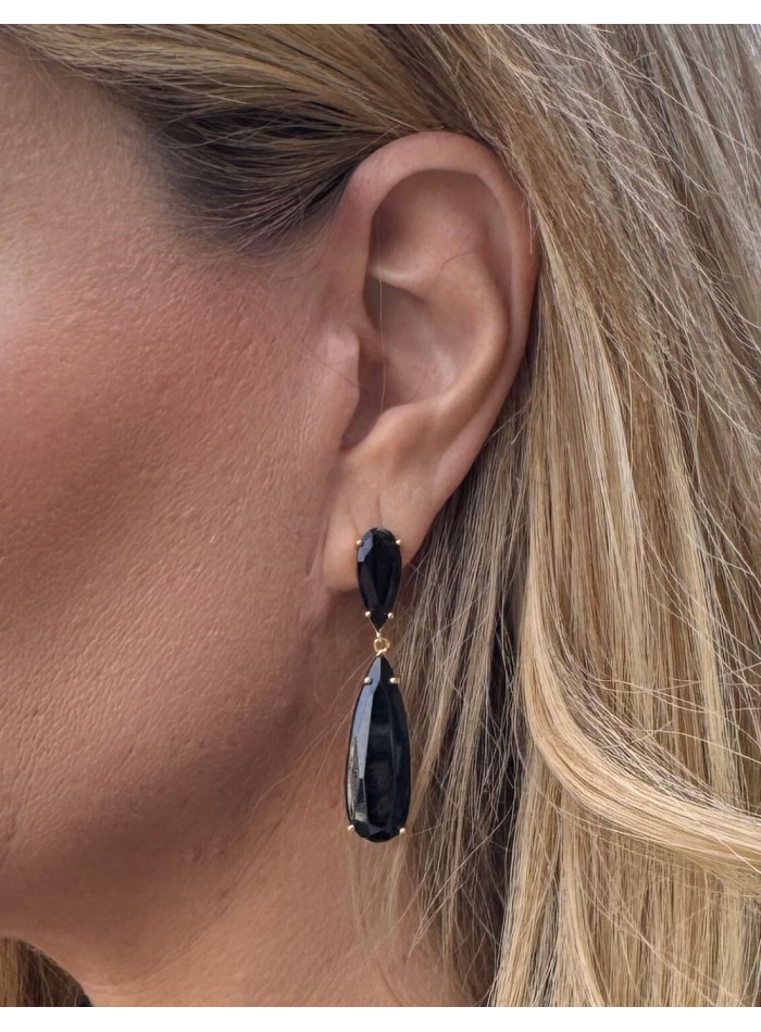 Pendientes con forma de lágrima negros