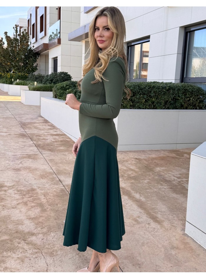Vestido midi verde bicolor con bajo de volante