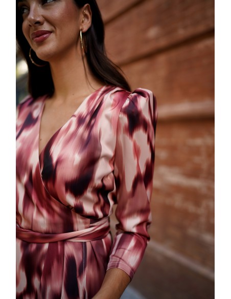 Robe midi croisée imprimée marron avec manches longues et ceinture