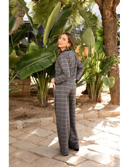 Pantalon long à carreaux gris et noirs