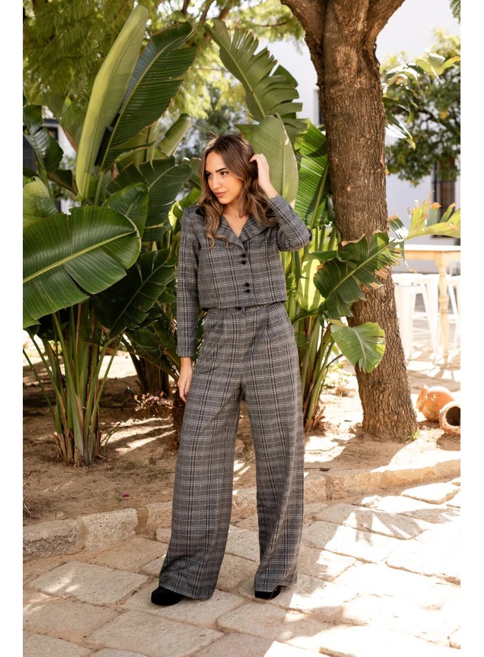Pantalón largo de invitada con cuadros grises y negros para eventos