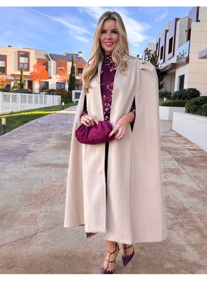 Beige cloth cape with puffed sleeve