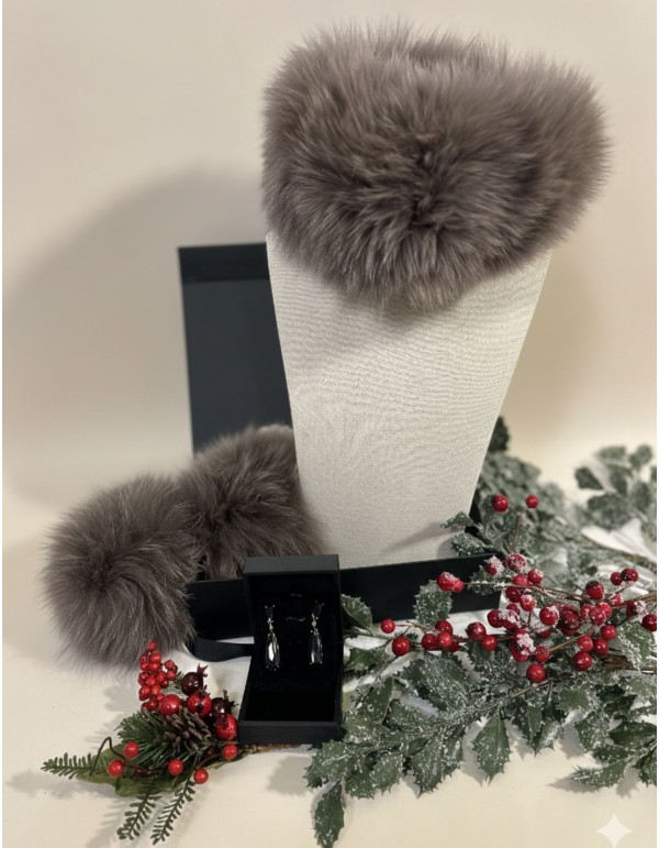 Boîte cadeau 05. Collier et manchettes + boucles d'oreilles