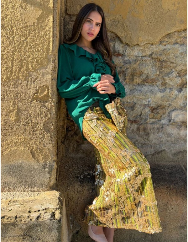 Long maxi skirt in green and gold sequins with straight cut