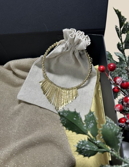 Caja de regalo 09. Poncho de brillo + choker