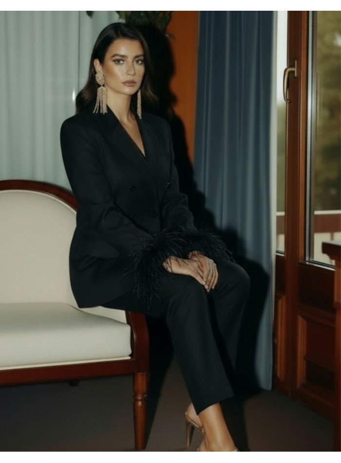 Structured oversized blazer with feather details