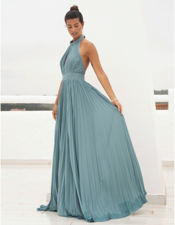 Robe plissée vert d'eau avec encolure dos nu