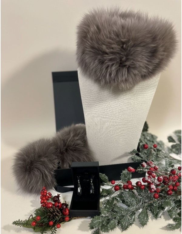 Caja de regalo 05. Cuello y puños + pendientes