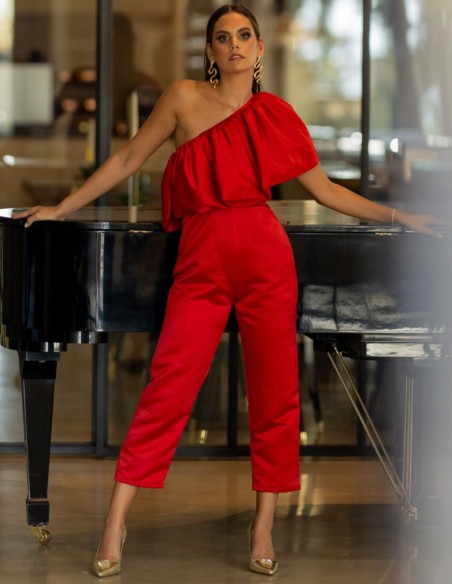 Mono asimétrico rojo con volante