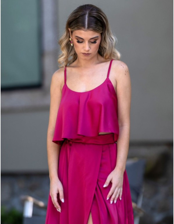 Cherry top with round neckline and straps