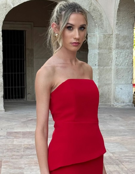 Asymmetrical strapless party top