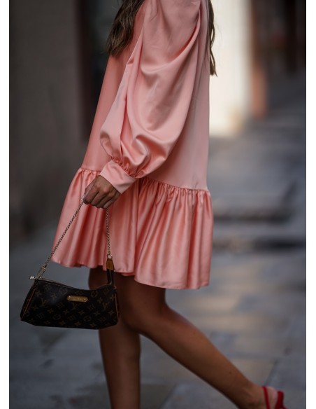 Vestido corto salmón con manga larga