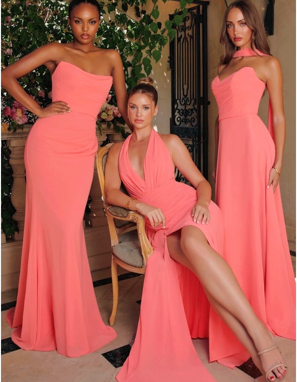 Vestido de fiesta largo con escote halter y abertura en la falda color coral para dama de honor