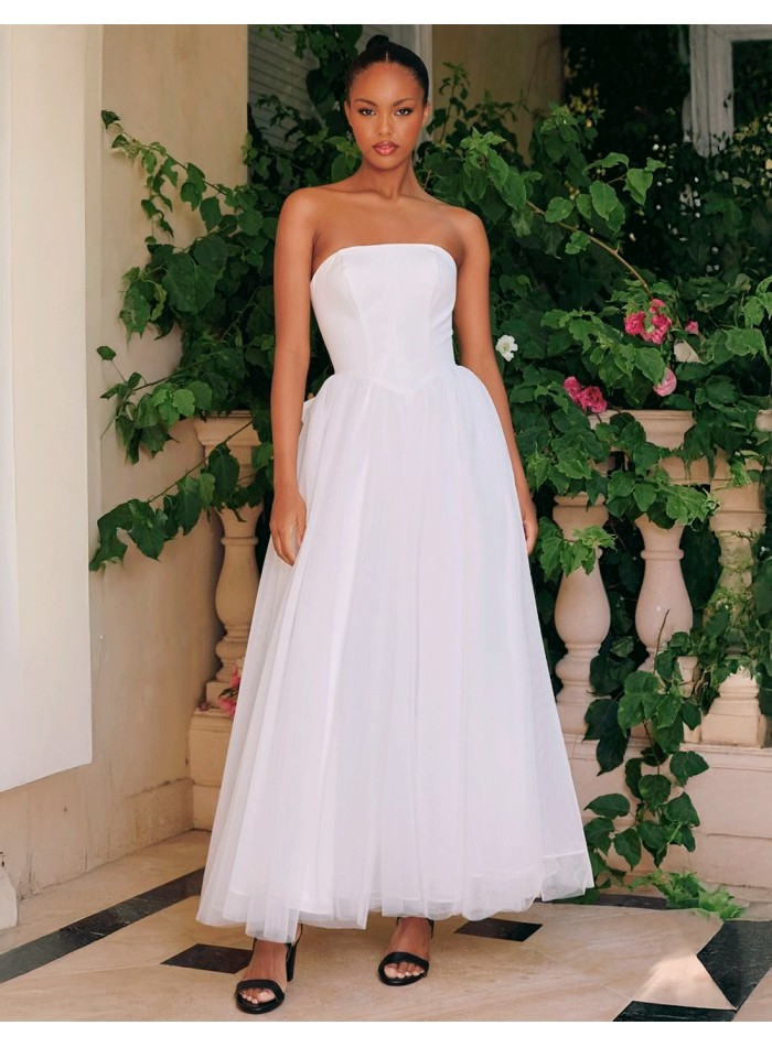 Vestido de novia largo palabra de honor con falda de tul y detalle de lazo