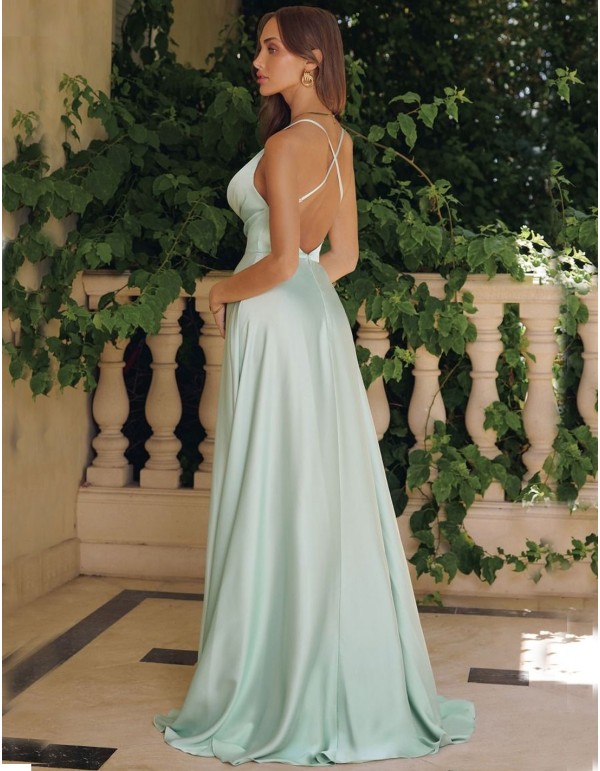 Vestido largo de invitada con escote cascada y tirante fino 2