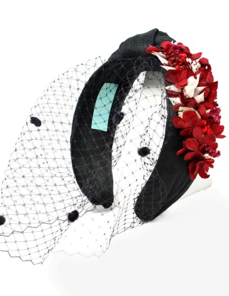 Bandeau noué noir avec fleurs préservées