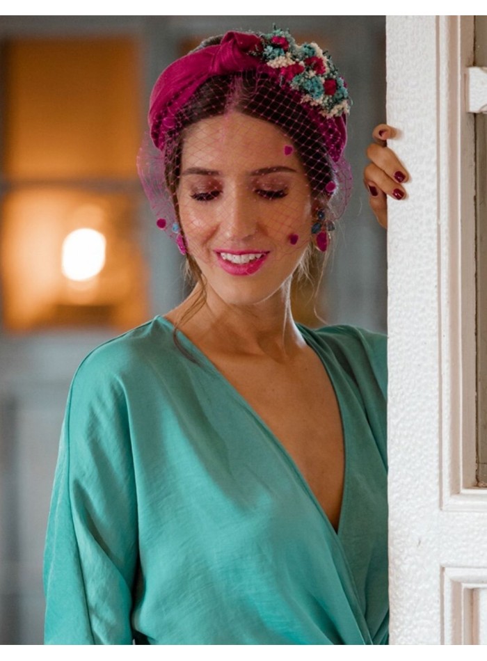 Bandeau d'invité en sinamay de soie avec nœud...