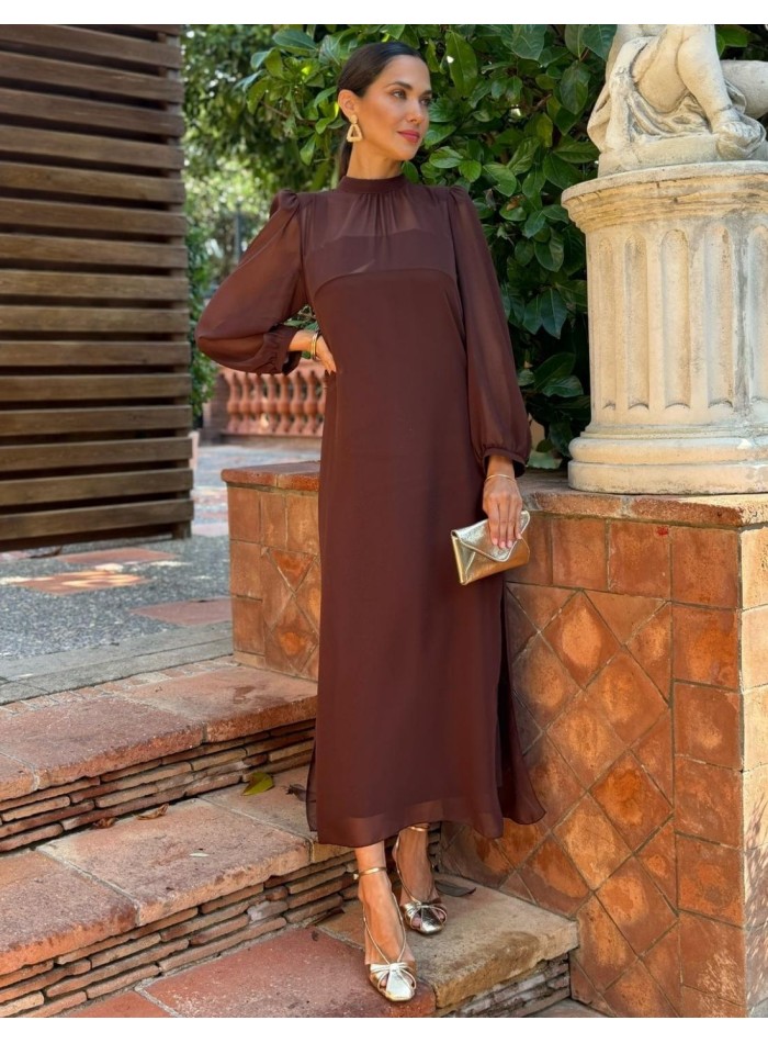 Robe d'invité midi avec manches en mousseline...