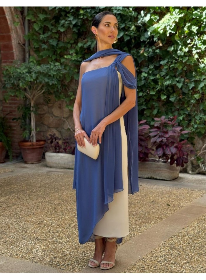 Vestido de invitada midi bicolor con escote asimétrico y capa de gasa