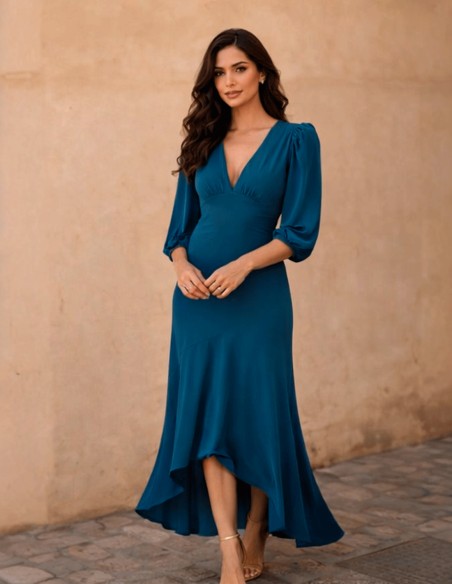 Robe midi asymétrique avec volants et manches