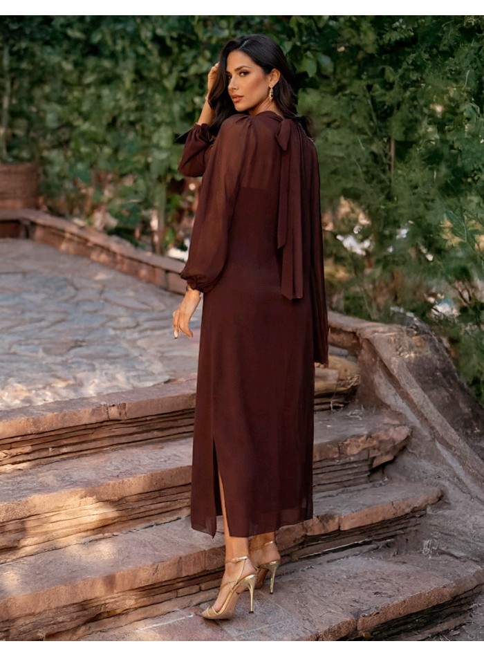 Robe d'invité midi avec manches en mousseline...