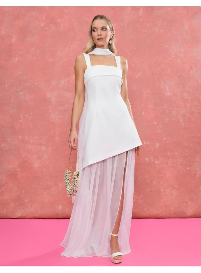 Robe de mariée avec encolure carrée et jupe...