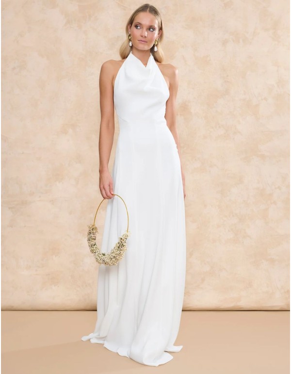Vestido de novia largo con cuello halter drapeado y espalda descubierta