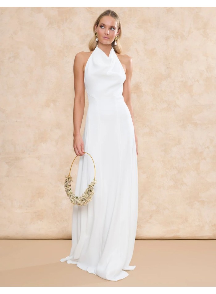 Vestido de novia largo con cuello halter drapeado y espalda descubierta