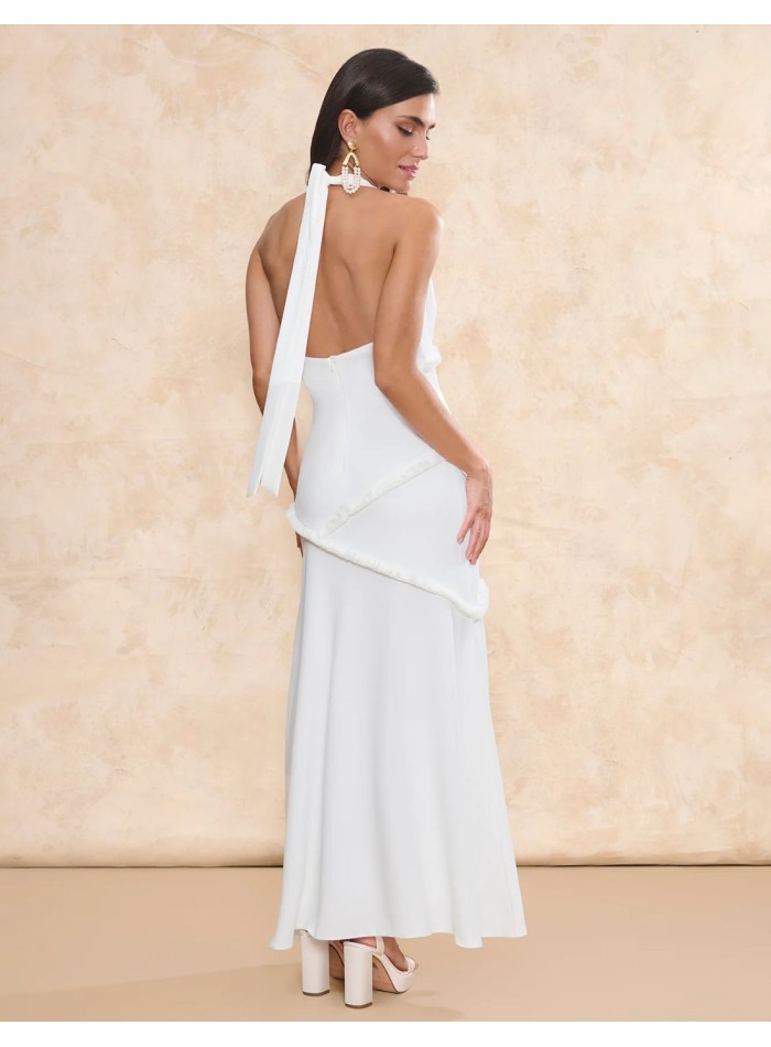 Long wedding dress with knot at the neck and...