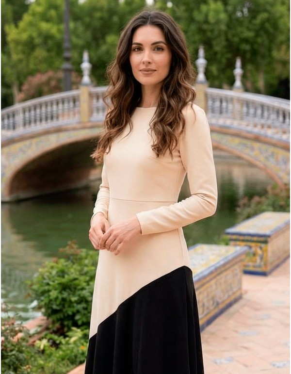 Robe midi bicolore beige et noire avec ourlet à volants