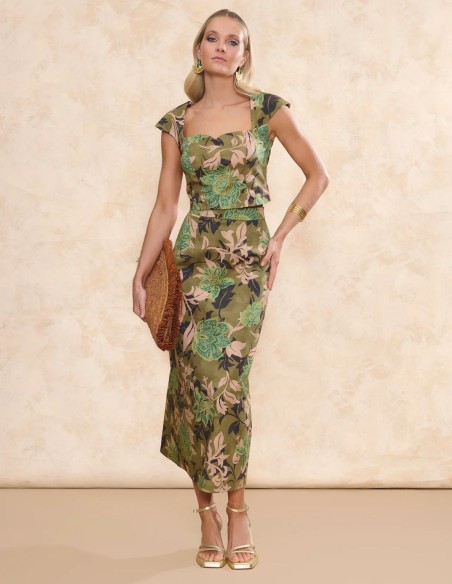 Guest top with square neckline in green print fabric