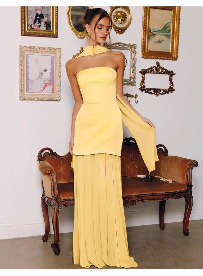 Robe de soirée longue à bretelles jaune pastel...