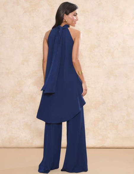High-waist navy guest pants with palazzo cut