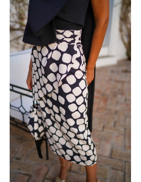 Midi skirt with polka dot pattern and ruffle
