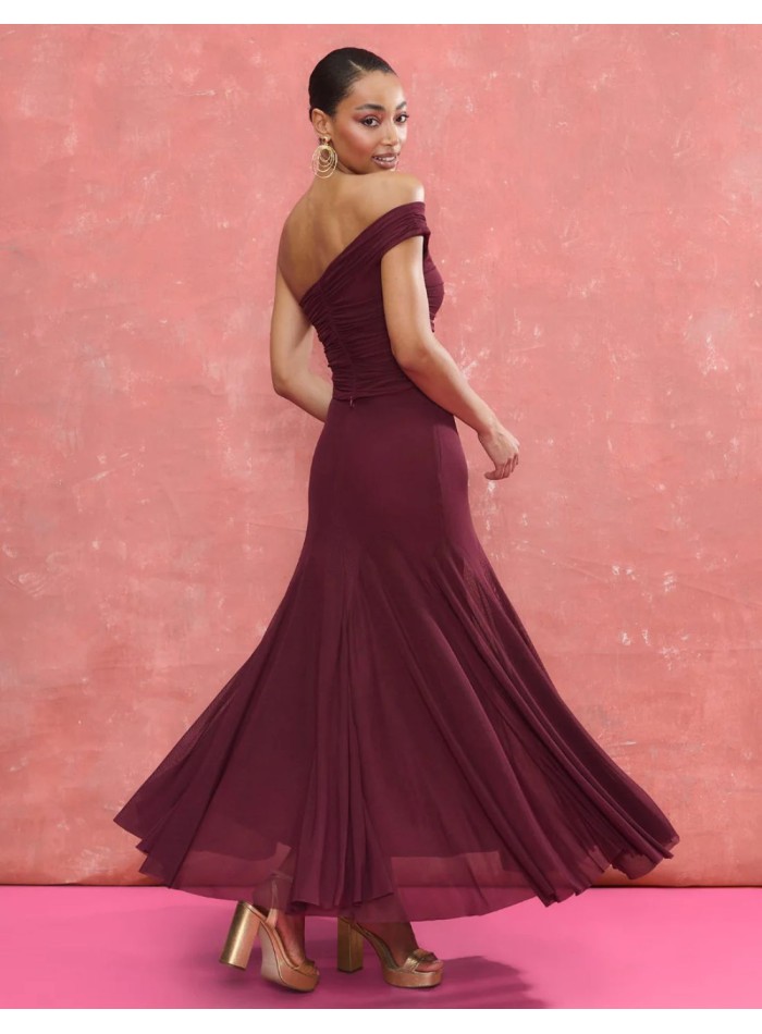 Midi skirt in eggplant color with godets cut