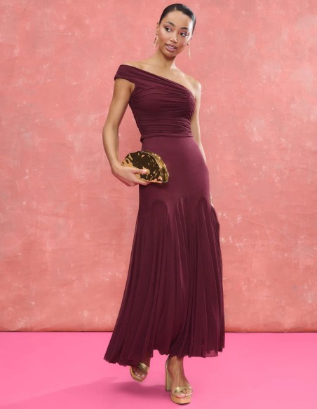 Midi skirt in eggplant color with godets cut