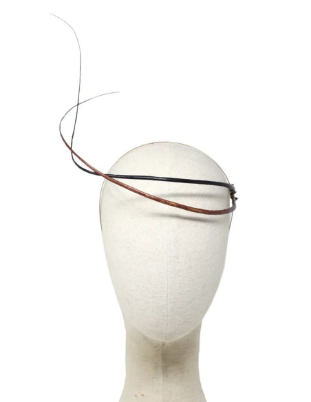 Minimalist headdress with wraparound rachis