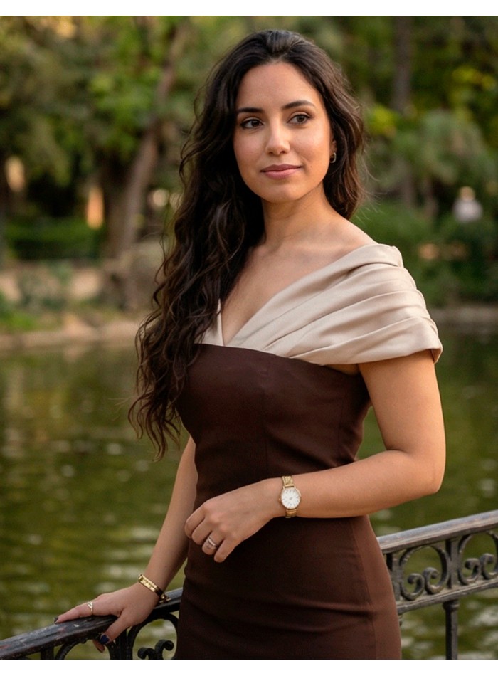 Vestido midi bicolor beige y marrón con escote Bardot drapeado