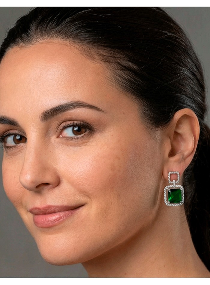 Boucles d'oreilles vert émeraude avec cristaux carrés et pierres semi-précieuses