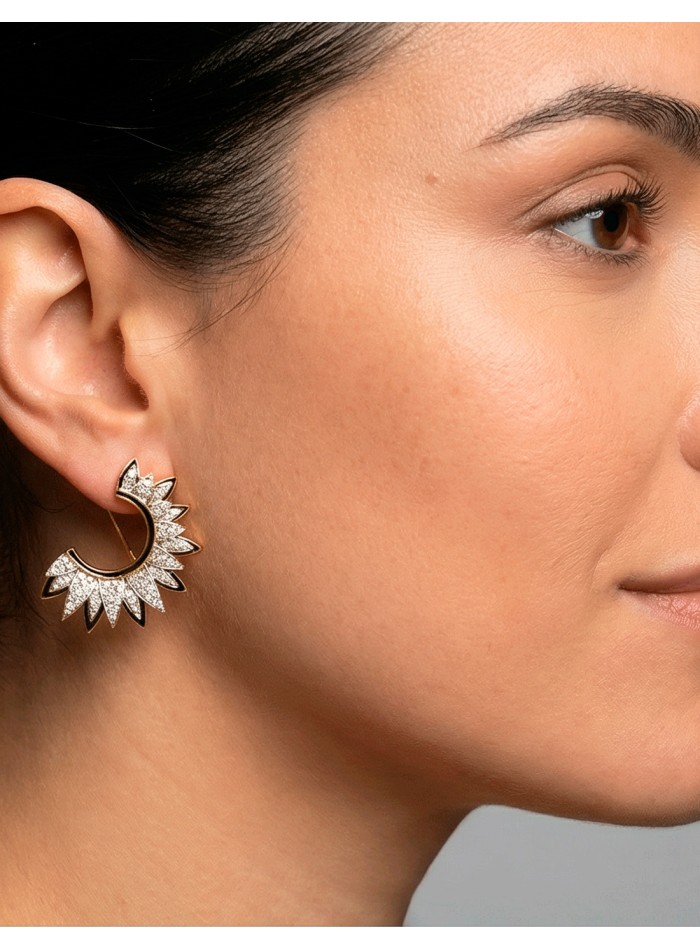 Boucles d'oreilles demi-lune artisanales avec cristaux naturels et émail noir invite